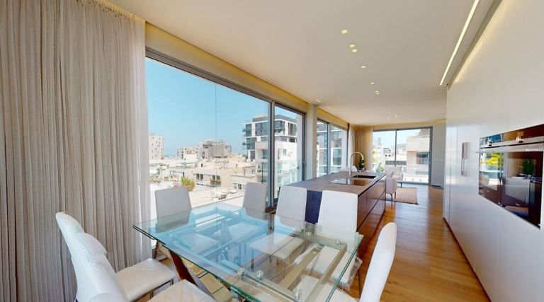 פנטהאוז למכירה בכרם התימנים רחוב הרב קוק