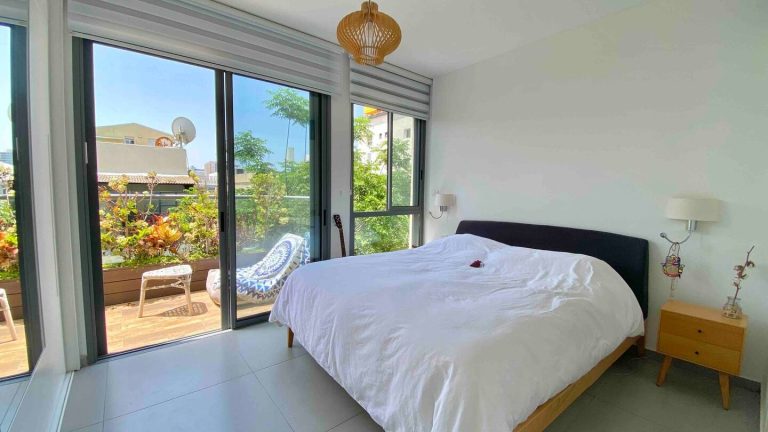 duplex penthouse for rent Kerem HaTeimanim Tel Aviv